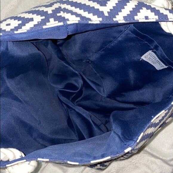 Summer and Rose Blue and White Chevron Tote Bag | Sz OS - Picture 5 of 5